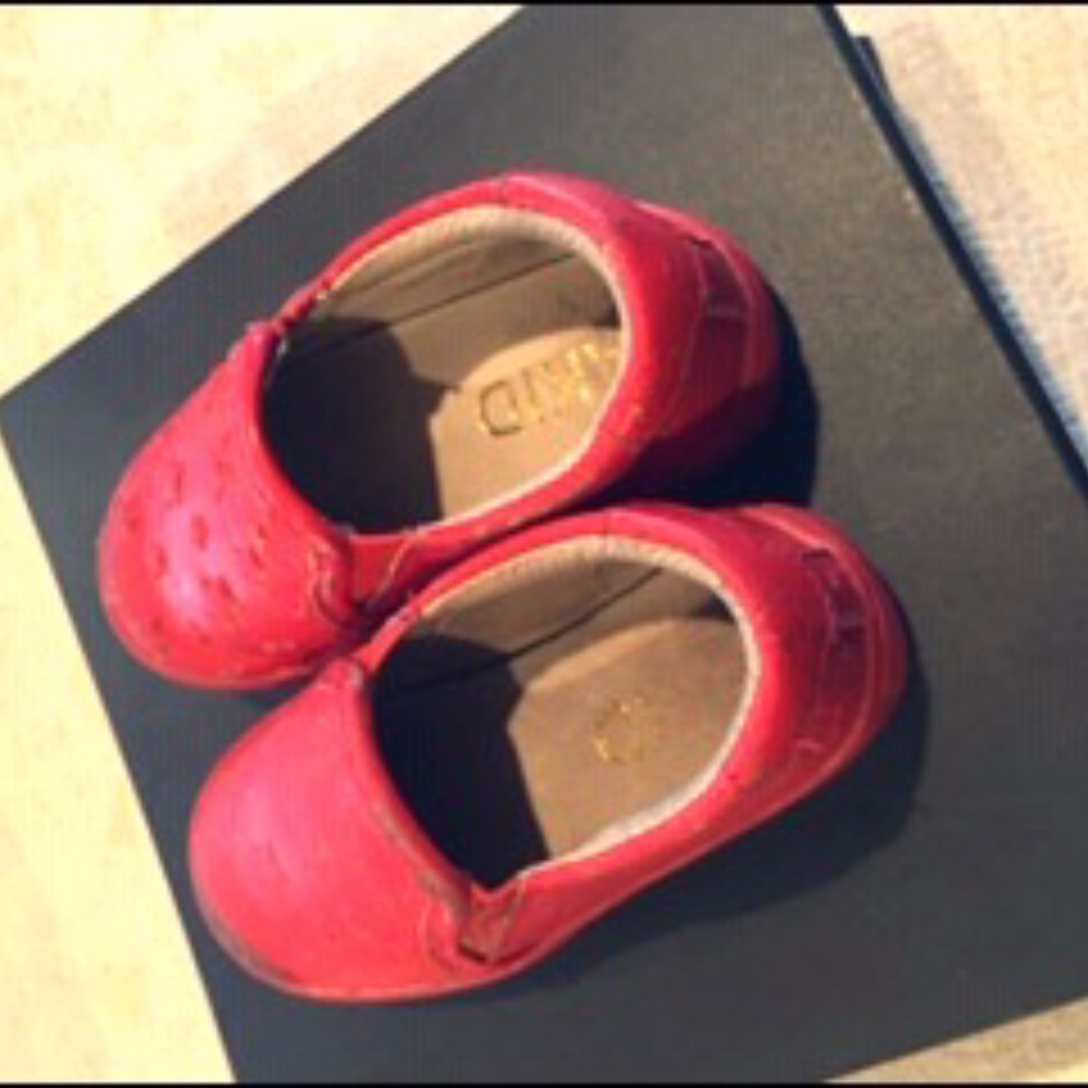 Akid shoes